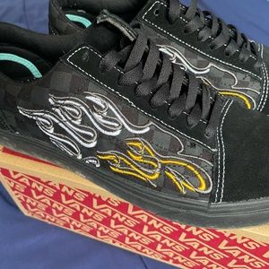 Comfycush Vans Ignition